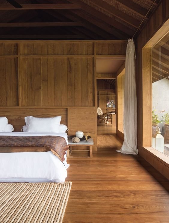 Hotels, Resorts & Glamping
